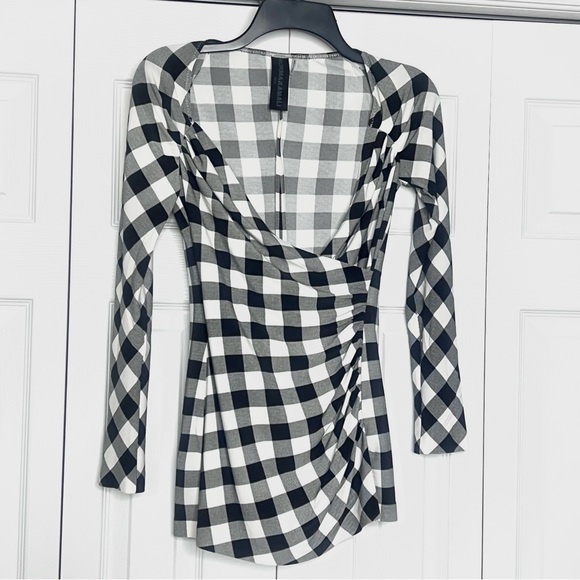 Norma Kamali black and white checked crossover top Size XS - Picture 4 of 14